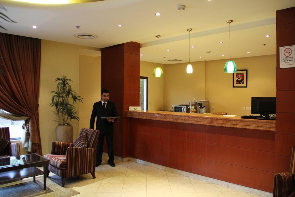 Reef Al Malaz International Hotel By Al Azmy Riyadh Bagian luar foto